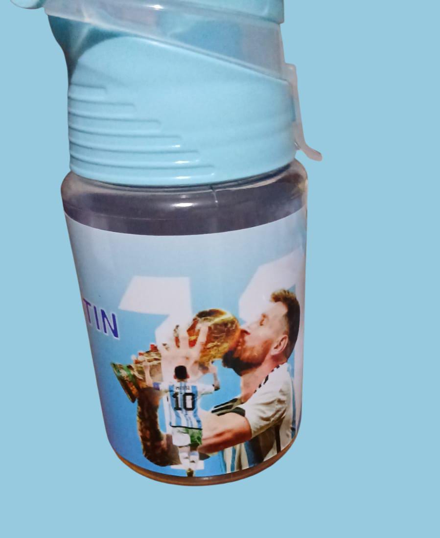Botella Antivuelco Infantil Personalizada con Traba de Seguridad